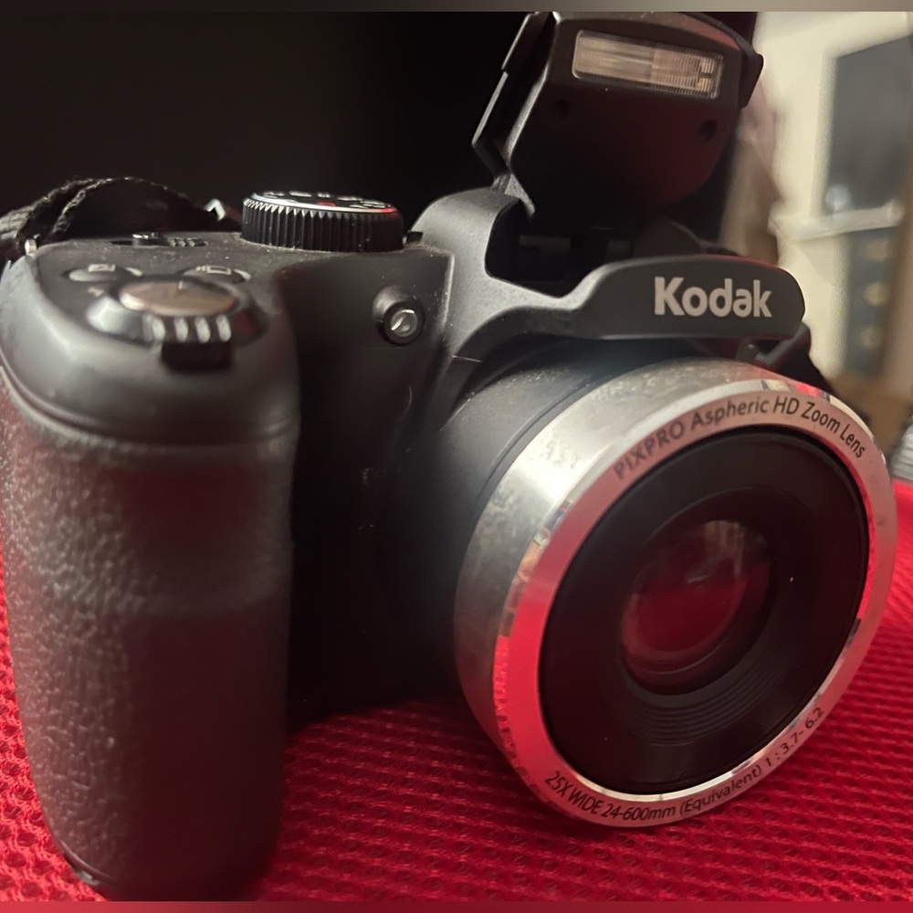 Kodak Pixpro AZ252